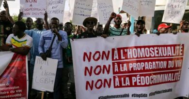 Sénégal : le gouvernement durcit le ton contre l’homosexualité avec des peines pouvant aller jusqu’à 10 ans de prison Sénégal : le gouvernement durcit le ton contre l’homosexualité avec des peines pouvant aller jusqu’à 10 ans de prison