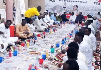 Tchad : Le parti Paix et Cohésion Sociale (PCS) célèbre un Iftar fraternel entre Chrétiens et Musulmans à N&rsquo;Djamena