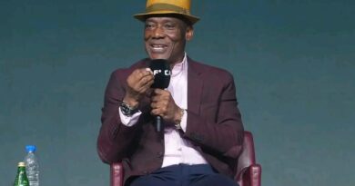 Afrique : Joseph-Antoine Bell : « Le foot africain est sali par les acteurs, pas par la CAF » Afrique : Joseph-Antoine Bell : « Le foot africain est sali par les acteurs, pas par la CAF »