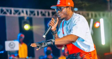 Tchad : 29 mars 2025 : la nuit où Ray’s Kim a tout donné, le dernier combat de bunda Boss sur scène Tchad : 29 mars 2025 : la nuit où Ray’s Kim a tout donné, le dernier combat de bunda Boss sur scène