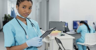 Tchad : Le Projet SWEDD+ recrute 24 sages-femmes pour renforcer la santé maternelle