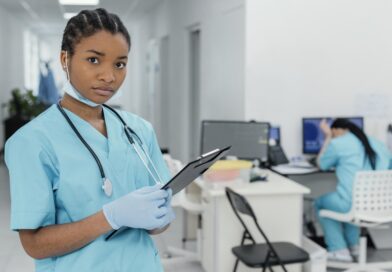 Tchad : Le Projet SWEDD+ recrute 24 sages-femmes pour renforcer la santé maternelle