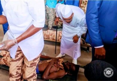 Tchad : Attaque de Barka Tolorom : le Maréchal Mahamat Idriss Déby Itno rend visite aux blessés et donne des instructions fermes