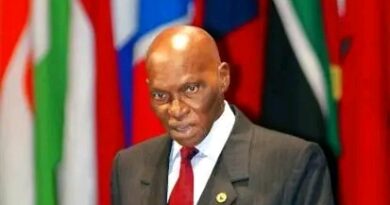 Sénégal :  Abdoulaye Wade:  mathématicien, avocat, agrégé, président – 27 ans d&rsquo;opposition, 12 ans de présidence, un CV à couper le souffle : voici l&rsquo;homme, retour sur un destin unique