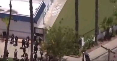 États-Unis : Fusillade dans une mosquée de San Diego : trois morts, les deux tireurs présumés décédés États-Unis : Fusillade dans une mosquée de San Diego : trois morts, les deux tireurs présumés décédés