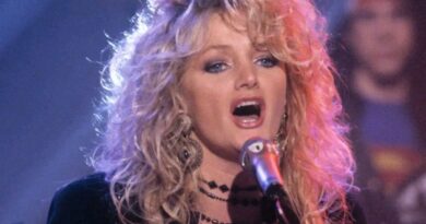 Europe : Bonnie Tyler, la voix rauque de « Total Eclipse of the Heart », s&rsquo;éteint à 75 ans