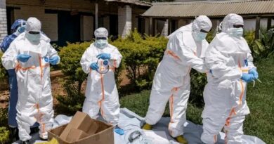 Monde: Le Canada ferme ses frontières aux voyageurs en provenance de la RDC face à l’épidémie d’Ebola Monde: Le Canada ferme ses frontières aux voyageurs en provenance de la RDC face à l’épidémie d’Ebola