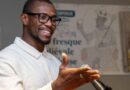 Guinée : Yaya Ezail Kassé : quand la poésie guinéenne s’écrit dans le marbre et s’élève sur scène Guinée : Yaya Ezail Kassé : quand la poésie guinéenne s’écrit dans le marbre et s’élève sur scène