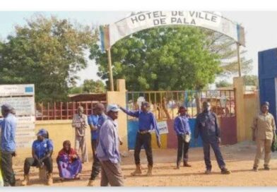 Tchad : Pala : dix mois de salaires impayés, un agent décédé faute de soins – la gestion du maire pointée du doigt Tchad : Pala : dix mois de salaires impayés, un agent décédé faute de soins – la gestion du maire pointée du doigt