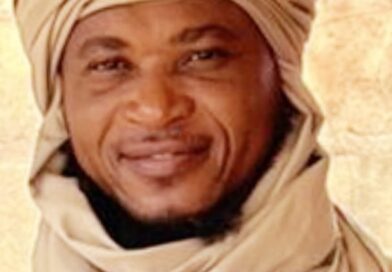 Tchad : « Abou Ceinture » : Makaila Acyl Ahmat Aghbach sort de l’ombre des armes pour éclairer l’histoire tchadienne par la plume Tchad : « Abou Ceinture » : Makaila Acyl Ahmat Aghbach sort de l’ombre des armes pour éclairer l’histoire tchadienne par la plume