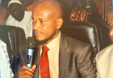 Tchad. « Abou Ceinture » : le livre qui dérange, la vérité qui s&rsquo;impose – Makaila Acyl Ahmat Aghbach répond à cœur ouvert au journal l&rsquo;oeil du Sahara