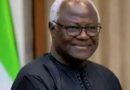 Sierra Leone : l’ancien président Ernest Bai Koroma de retour à Freetown après plus de deux ans d’exil