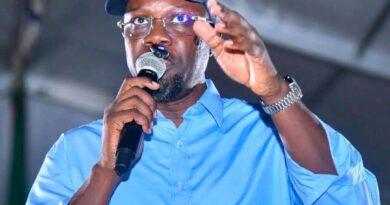 Sénégal : le PASTEF accuse l&rsquo;État de bloquer les élections locales, la CENA et le ministère contre-attaquent