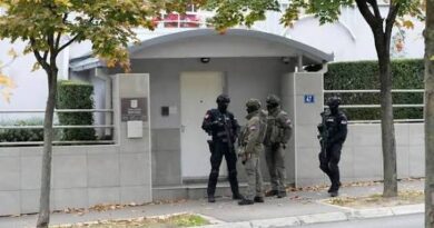 Serbie : Attaque à l&rsquo;arme blanche devant l&rsquo;ambassade d&rsquo;Israël à Belgrade : l&rsquo;assaillant abattu, la Serbie en alerte maximale