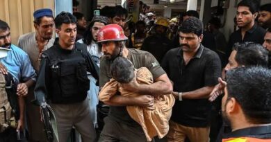 Pakistan : un toit d’école s’effondre à Peshawar, au moins 33 morts dont 32 enfants Pakistan : un toit d’école s’effondre à Peshawar, au moins 33 morts dont 32 enfants